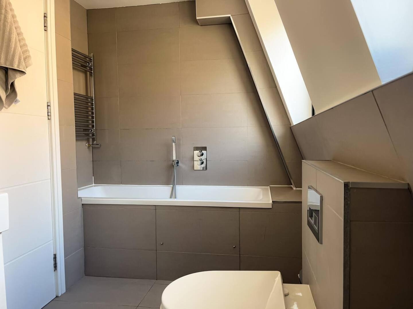 Omega Terrace, Luxury Modern Interior, Located Close To Alexandra Palace 런던 외부 사진