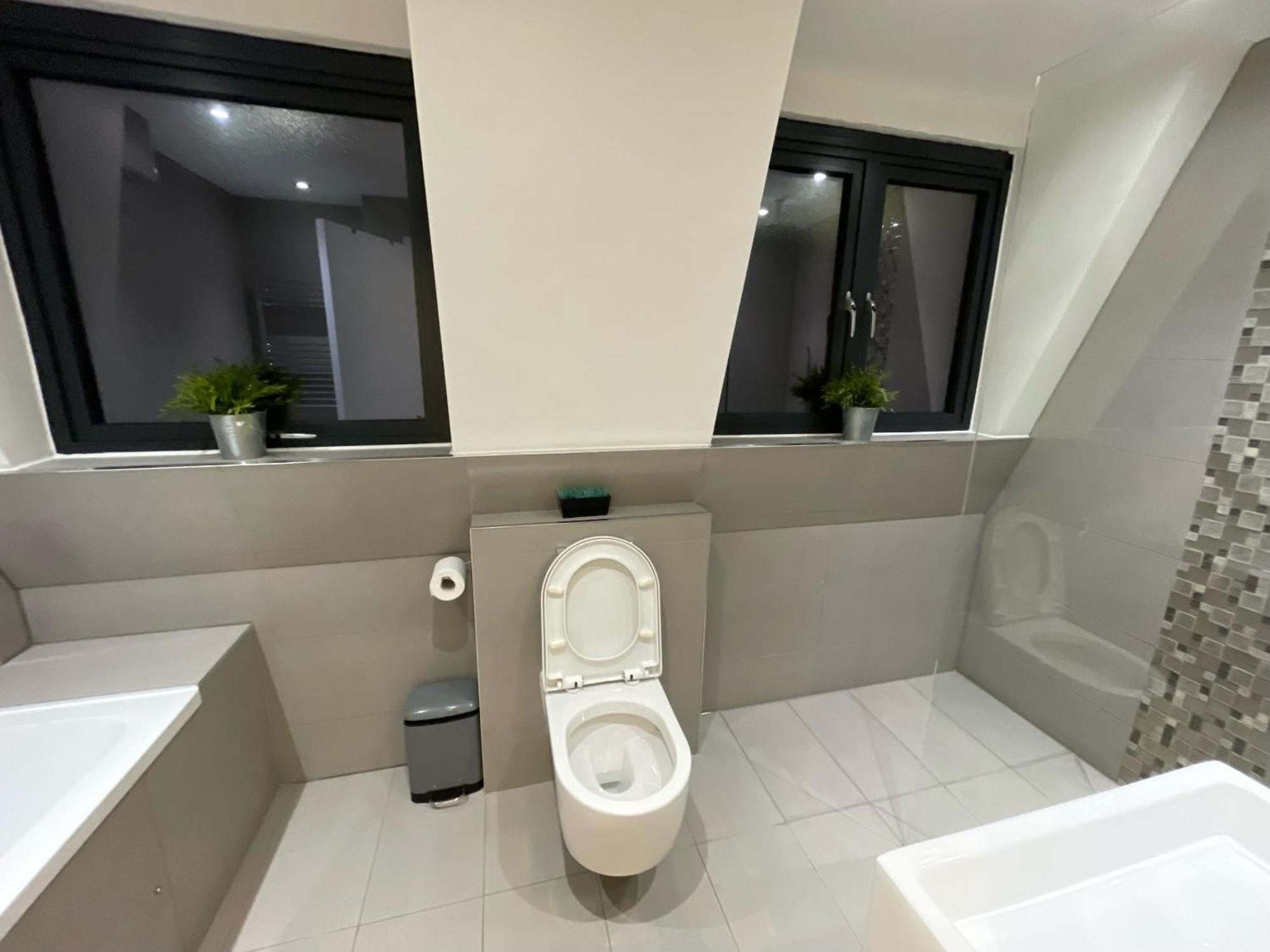 Omega Terrace, Luxury Modern Interior, Located Close To Alexandra Palace 런던 외부 사진